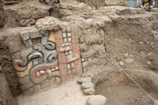 Huaca Garagay in Lima Huaca Garagay in Lima