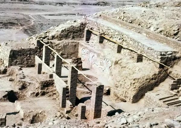 Huaca Garagay in Lima Huaca Garagay in Lima
