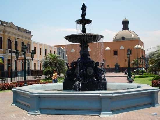 Plaza Italia in Lima